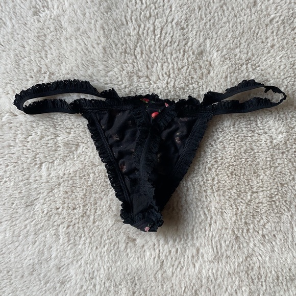 Victoria’s Secret | Y2K Black Rosebud Cotton Lingerie V-String | M - Picture 2 of 11